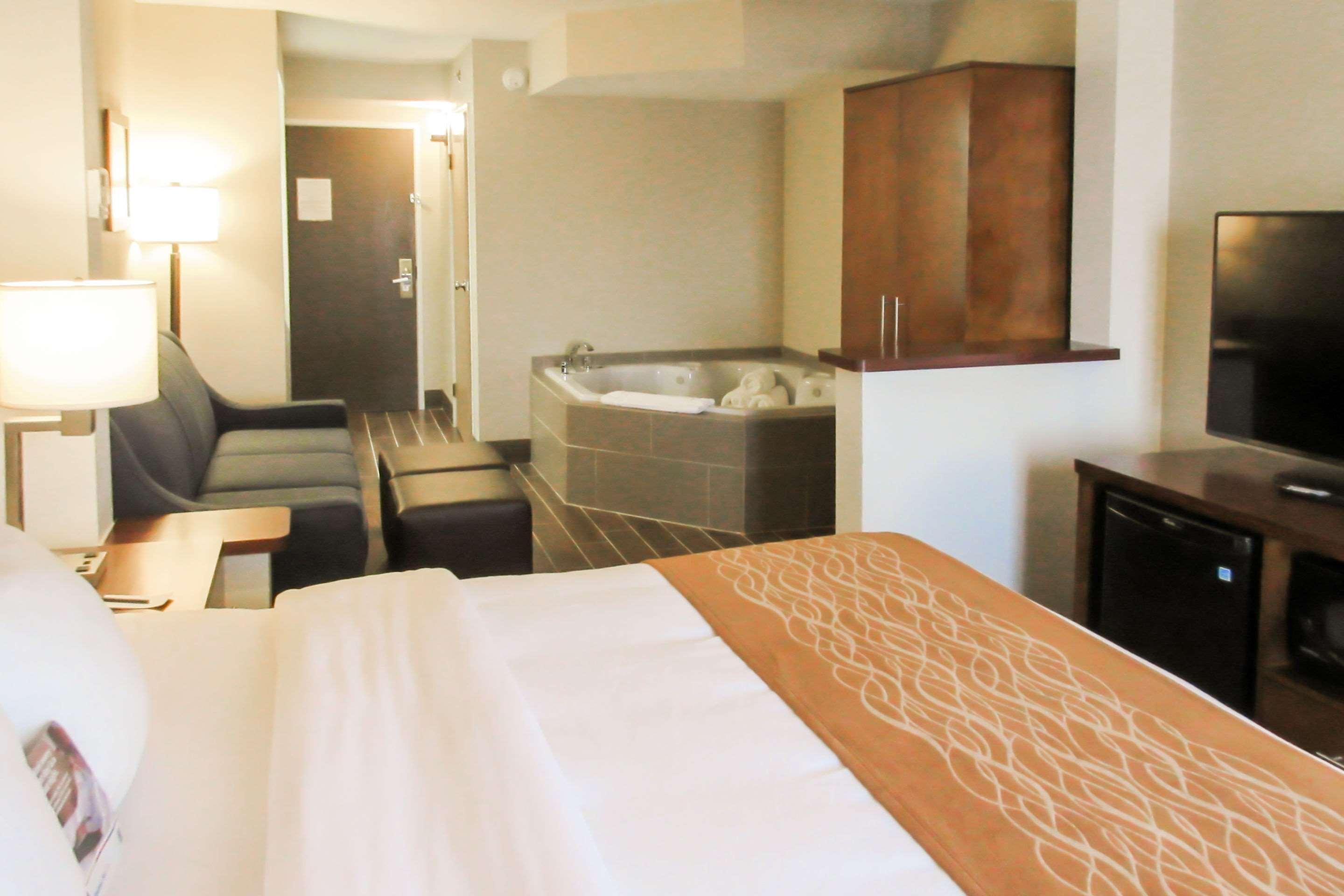 Comfort Inn & Suites Wilkes Barre - Arena Εξωτερικό φωτογραφία