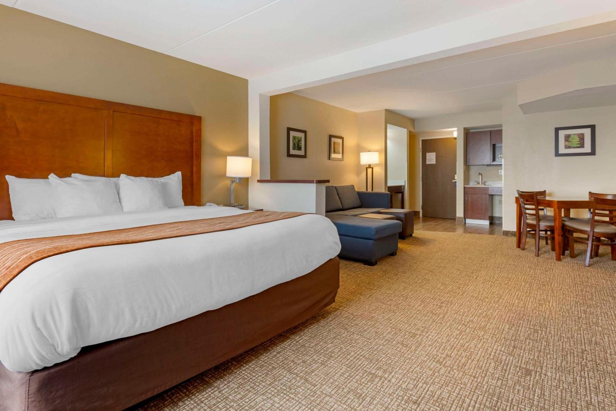Comfort Inn & Suites Wilkes Barre - Arena Εξωτερικό φωτογραφία